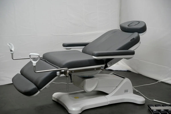 FLASH SALE! Rx4-2000 Exam Chair w/Stirrups Bundled Pkg in Black Only